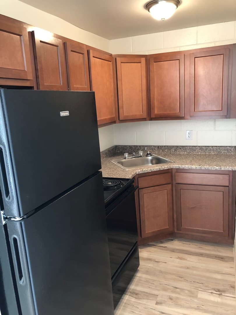 St. Louis Apartment: 1610 N. Kingshighway Blvd