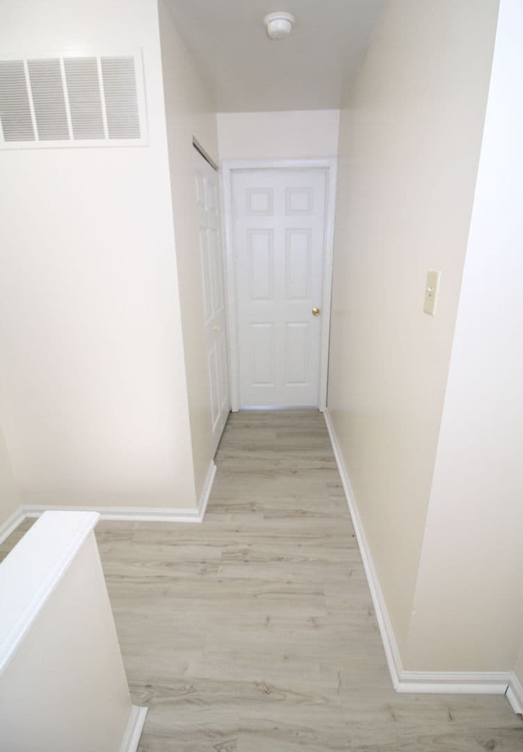 St. Louis Apartment: 4378 Cottage Ave.