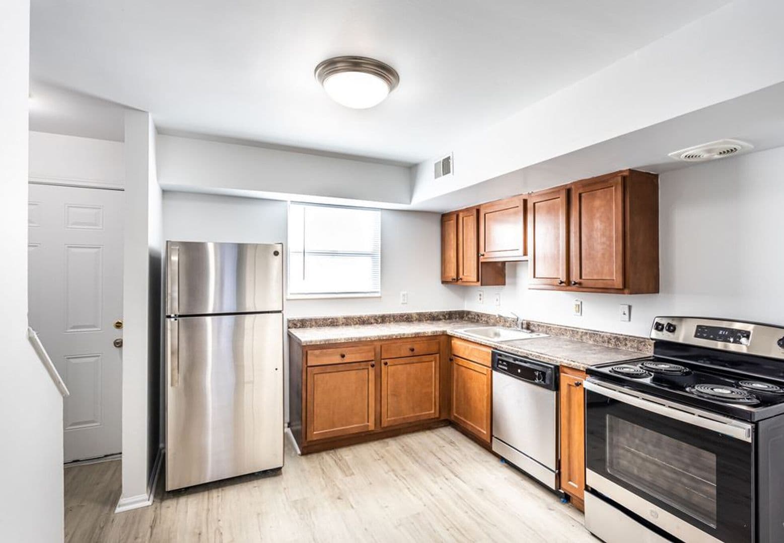 St. Louis Apartment: 4378 Cottage Ave.