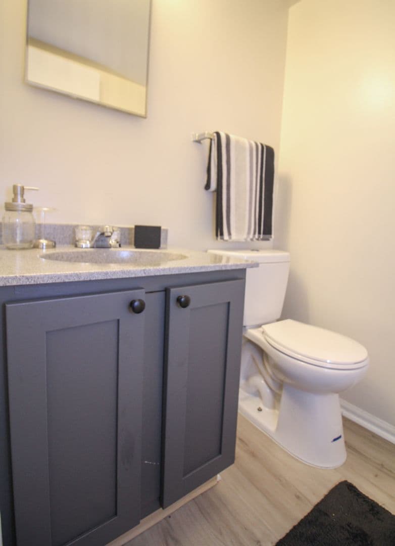 St. Louis Apartment: 4378 Cottage Ave.