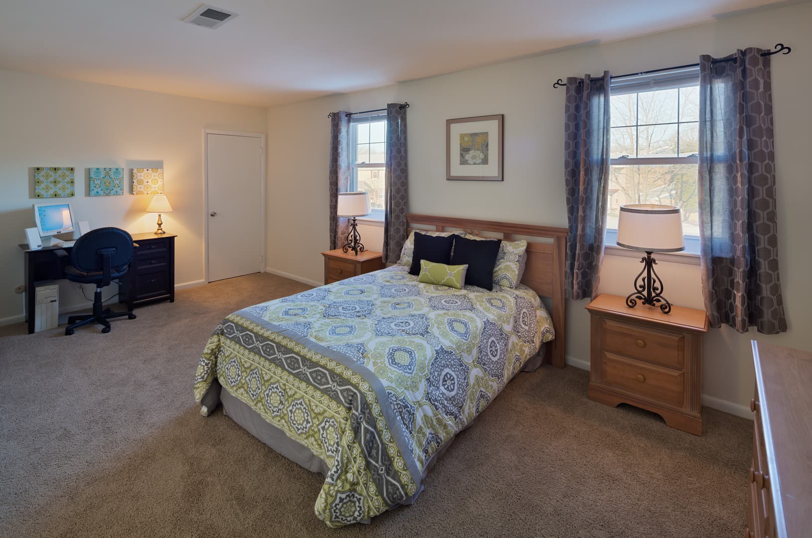 Maple Shade Apartment: 20 Church Road