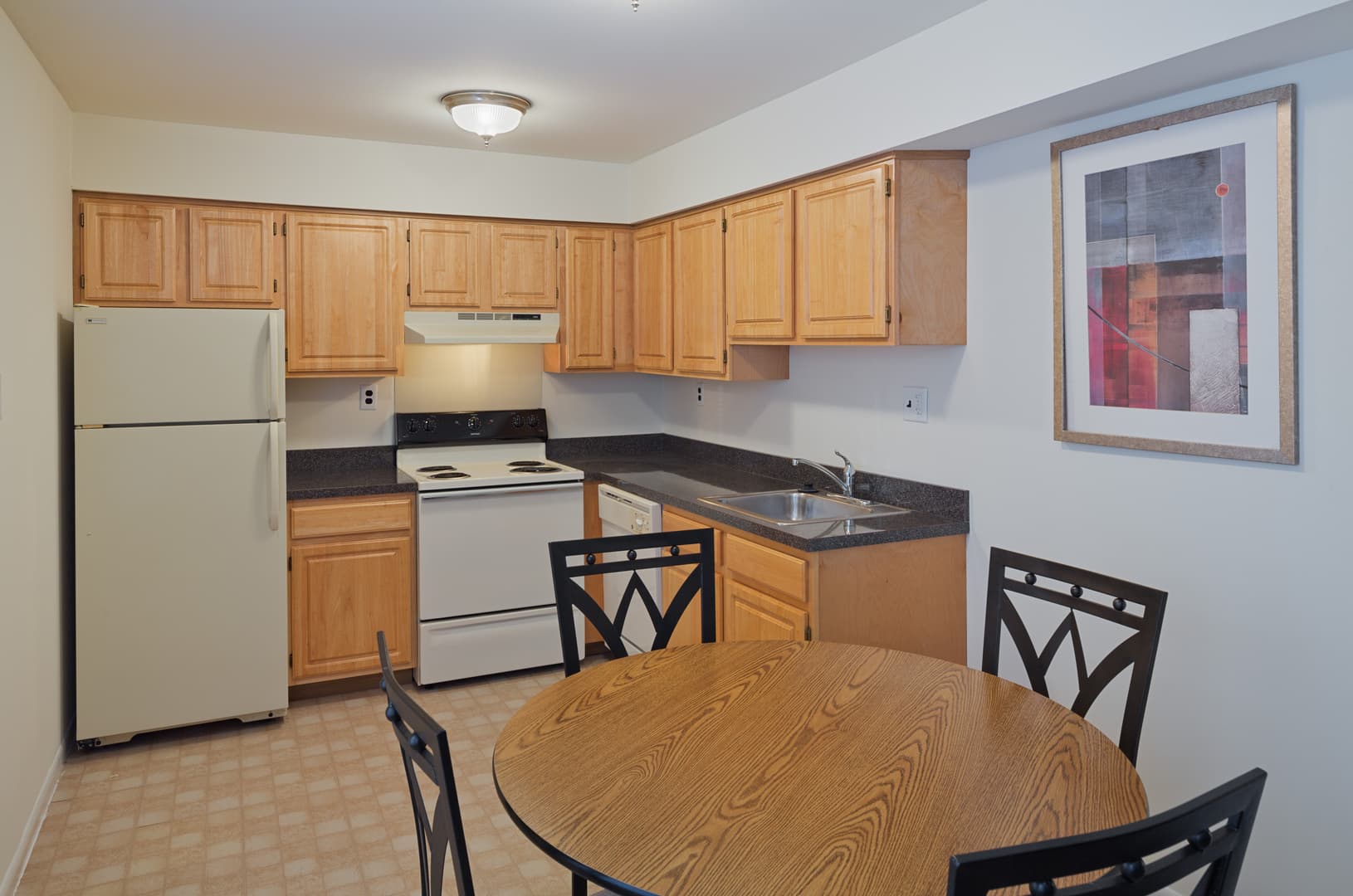 West Deptford Apartment: 968 Kings Highway