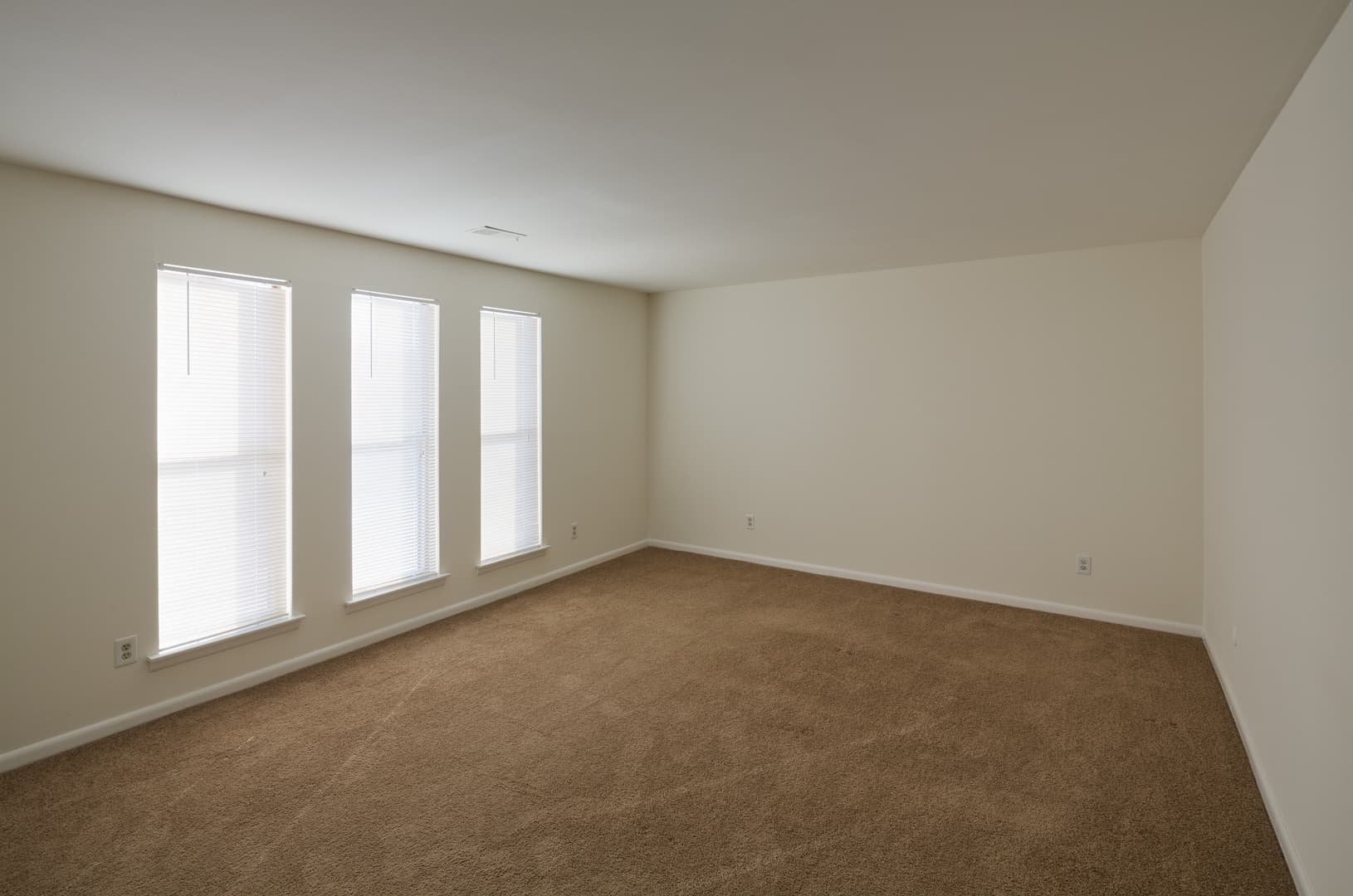 West Deptford Apartment: 968 Kings Highway