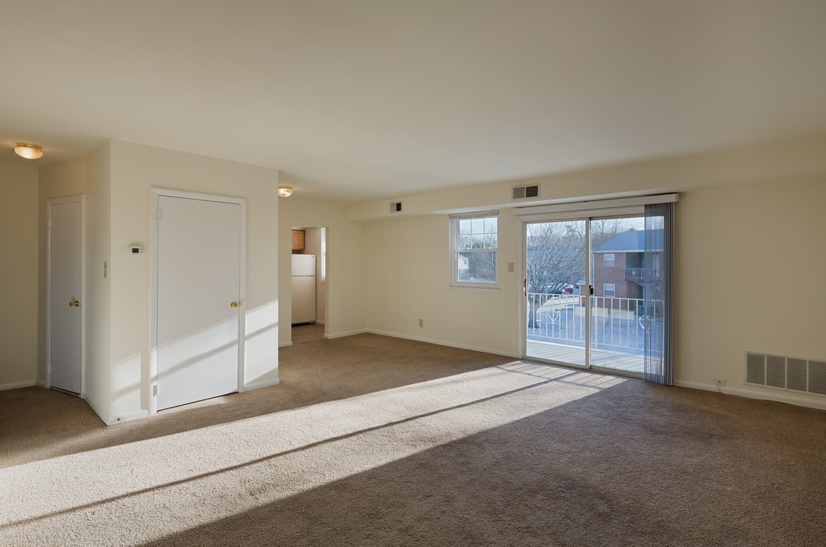 Maple Shade Apartment: 20 Church Road