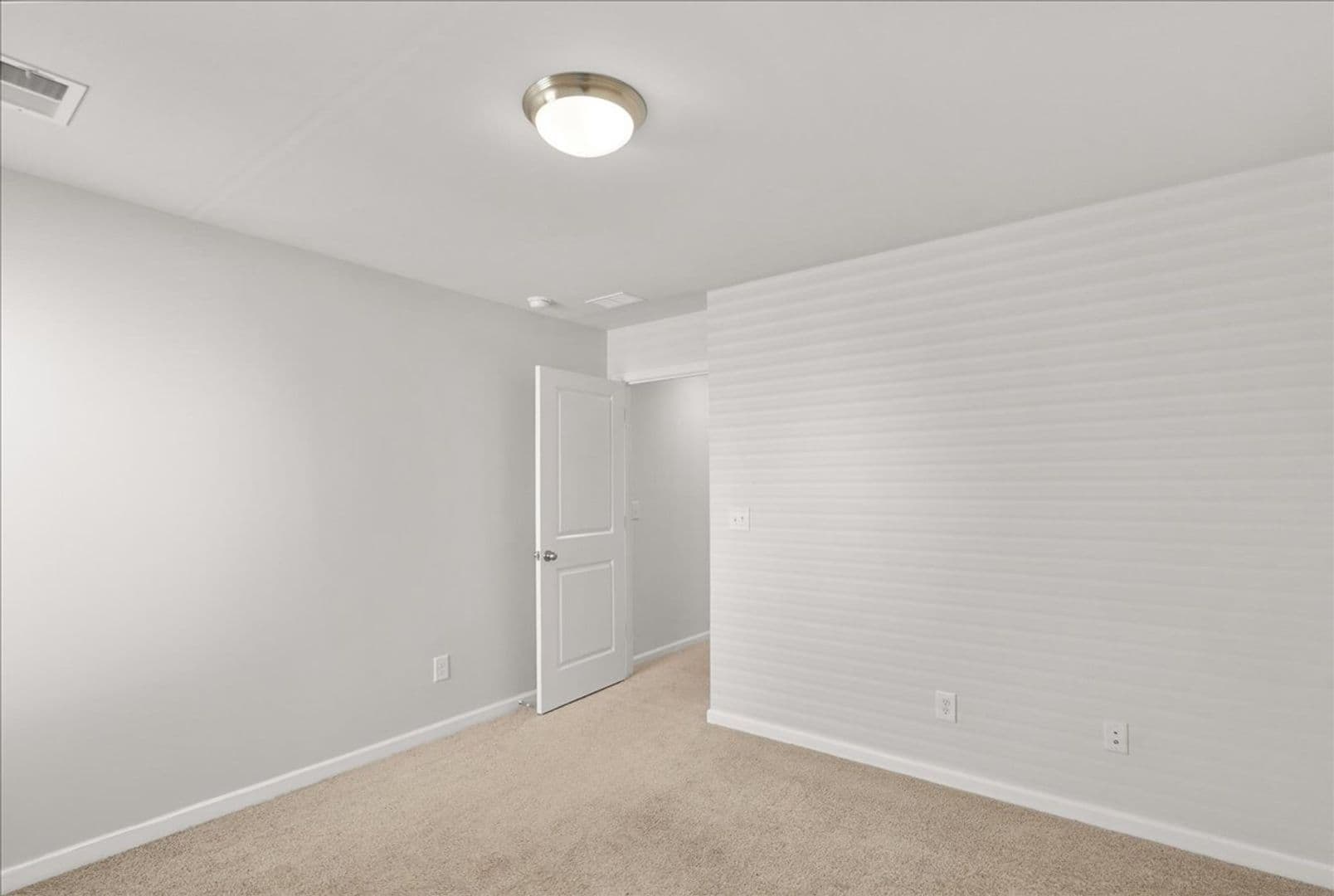 Graniteville House: 775 Justify Loop