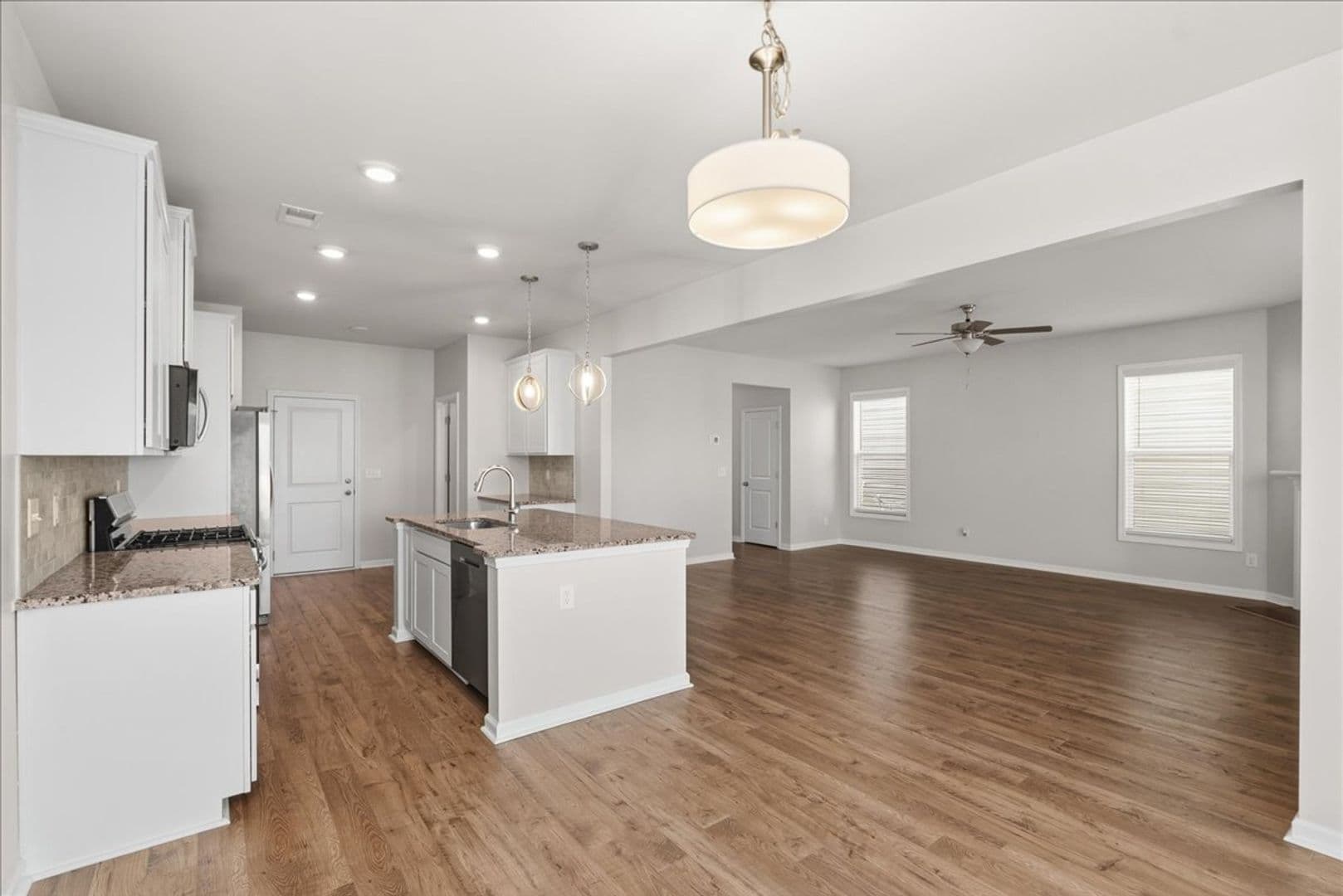 Graniteville House: 775 Justify Loop