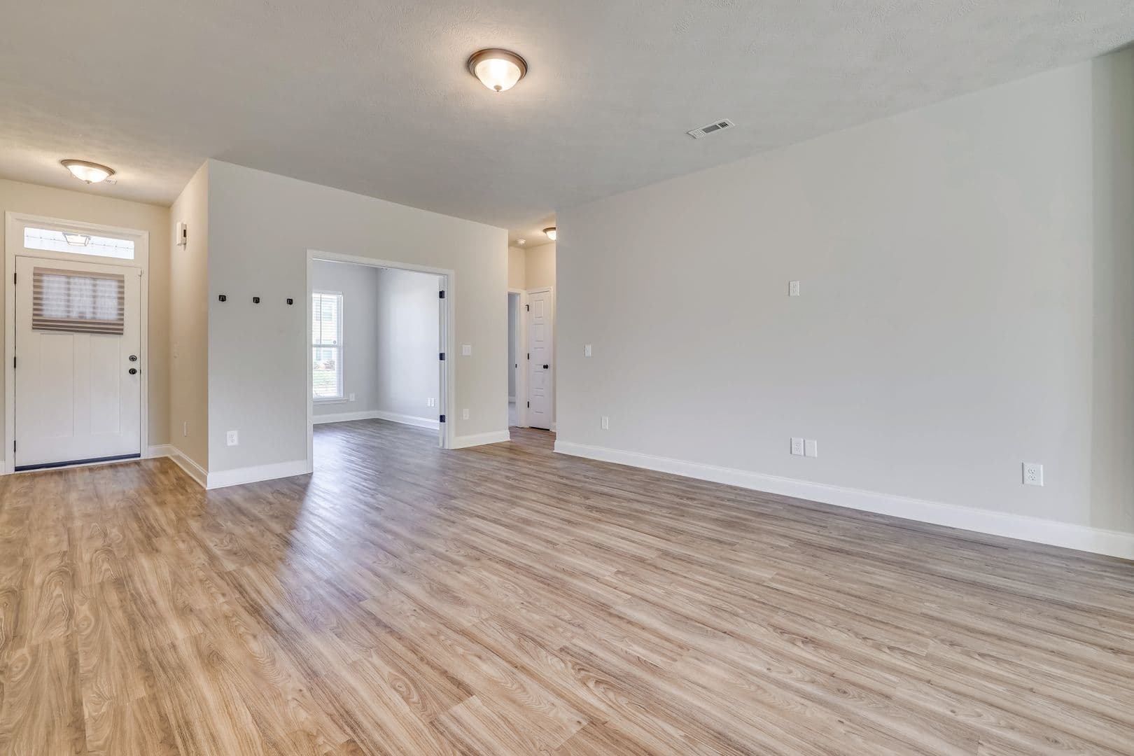 Aiken House: 340 Fox Haven Drive