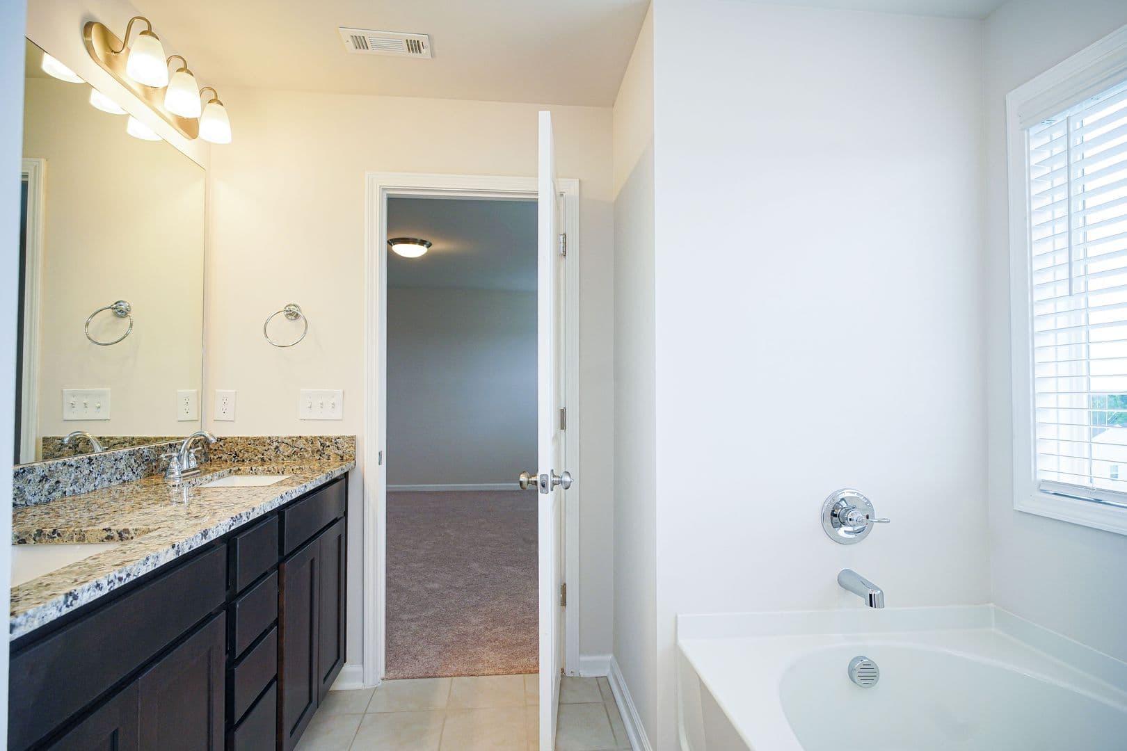 Graniteville House: 751 Justify Loop