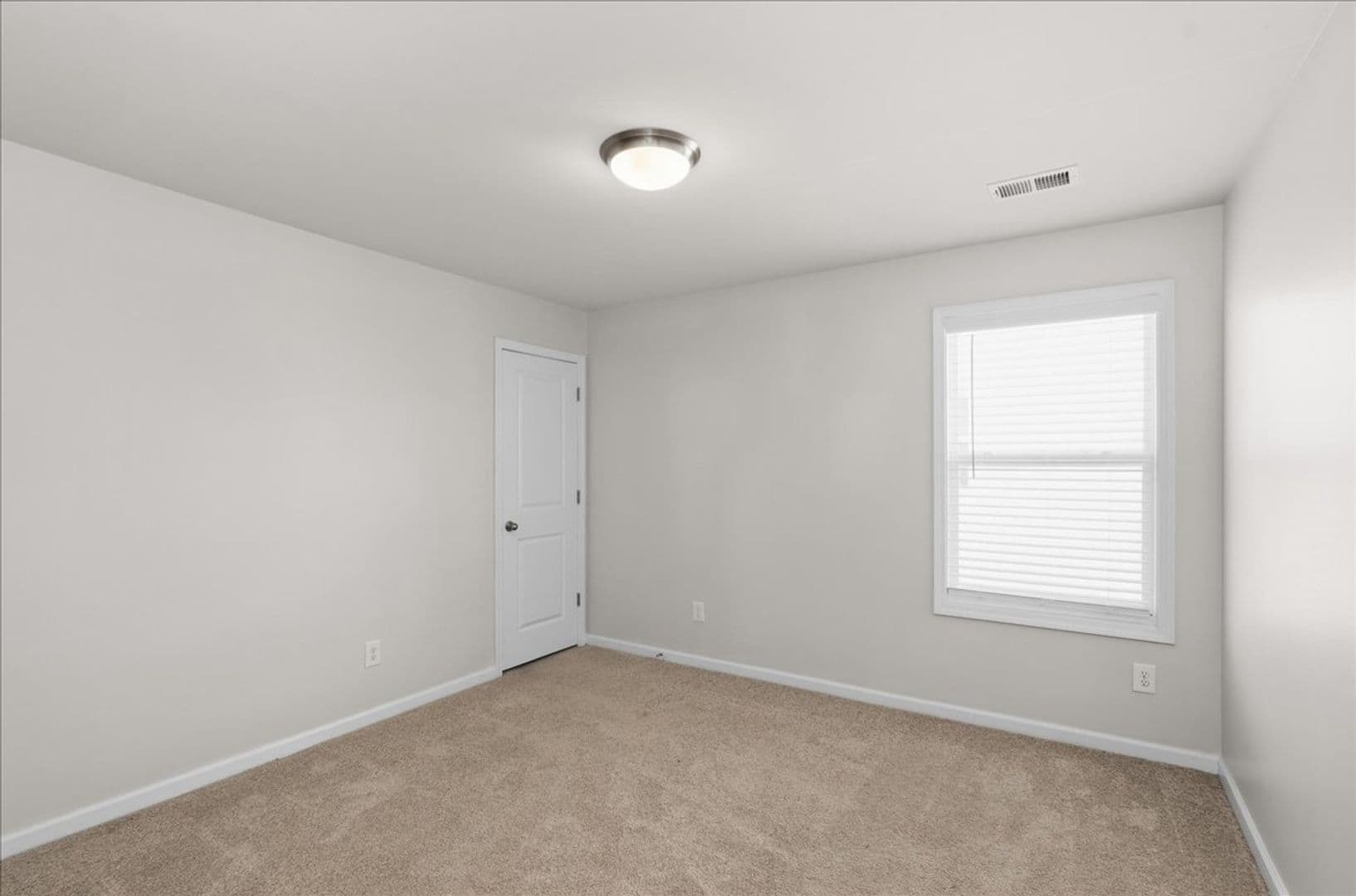 Graniteville House: 775 Justify Loop