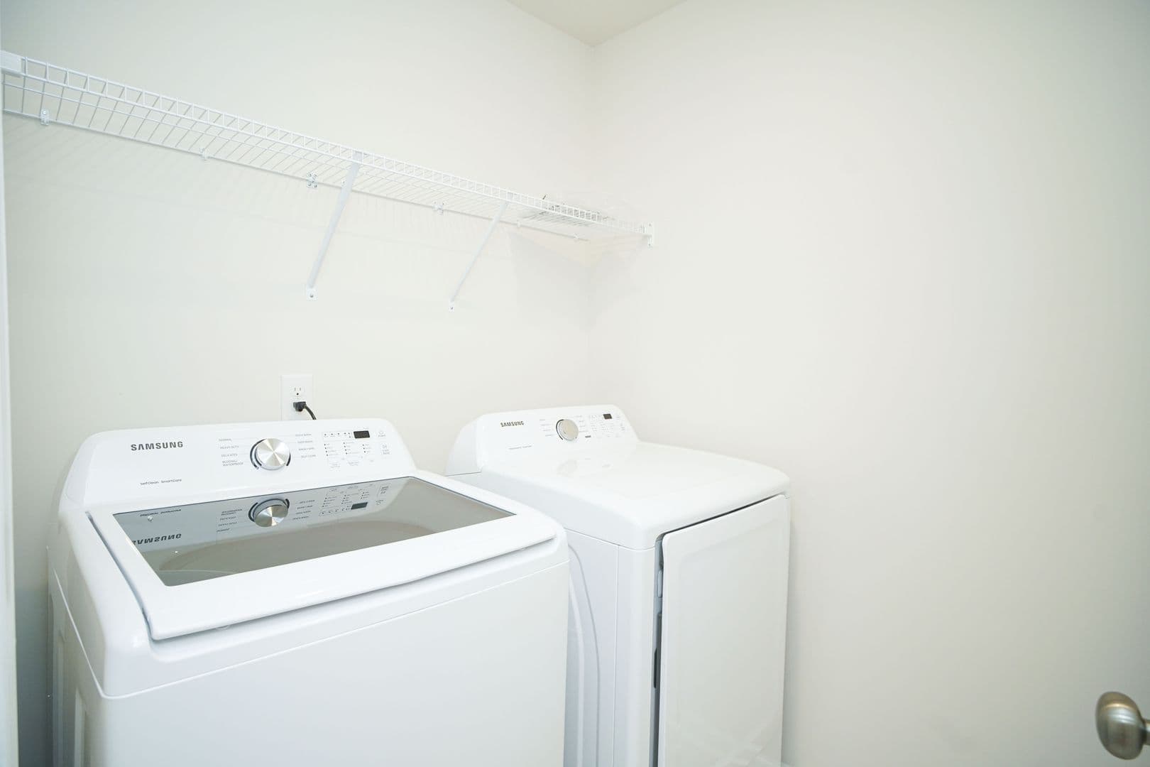 Graniteville House: 751 Justify Loop