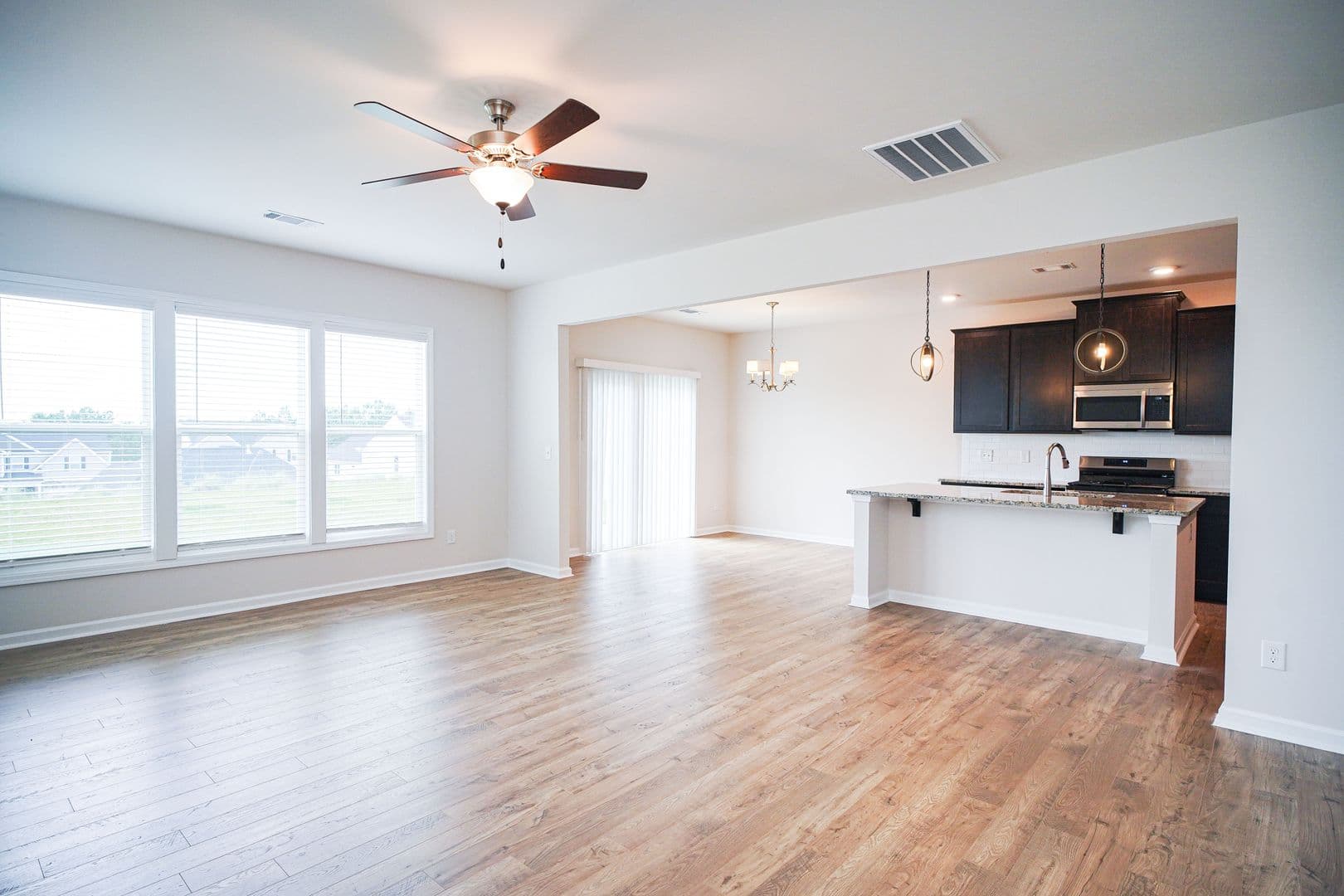Graniteville House: 751 Justify Loop