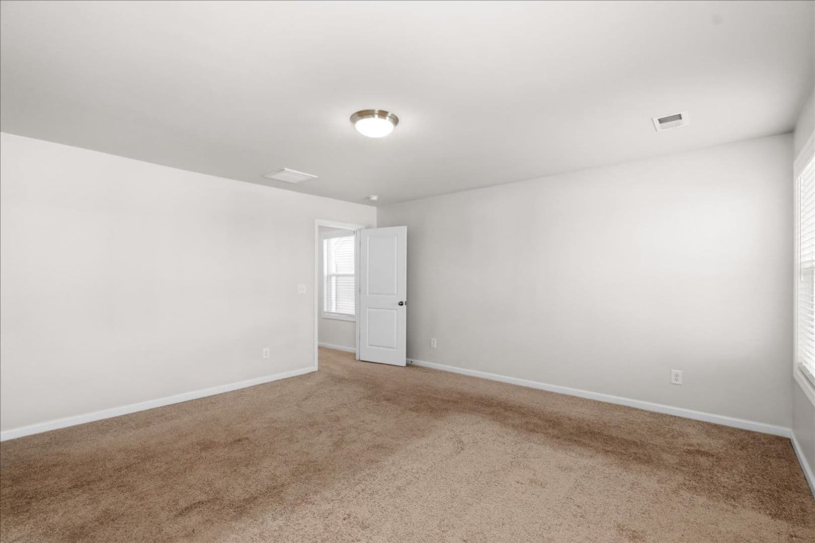 Graniteville House: 775 Justify Loop