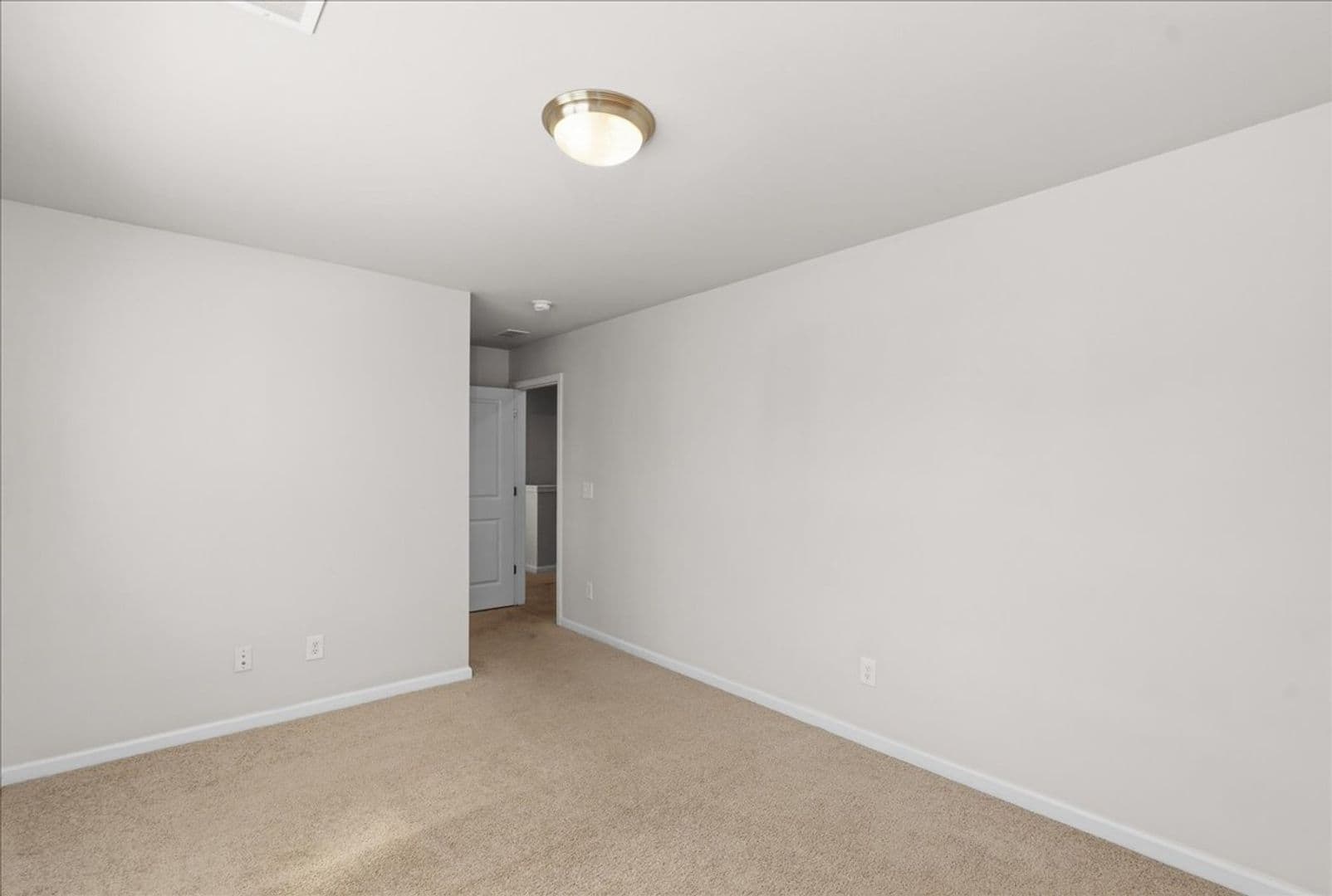 Graniteville House: 775 Justify Loop