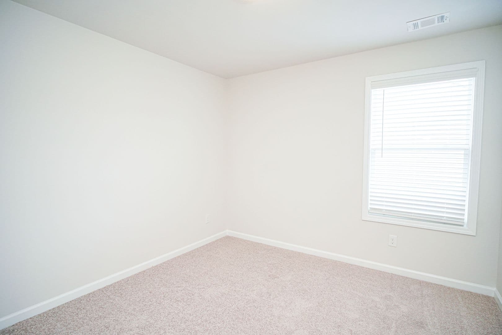 Graniteville House: 751 Justify Loop