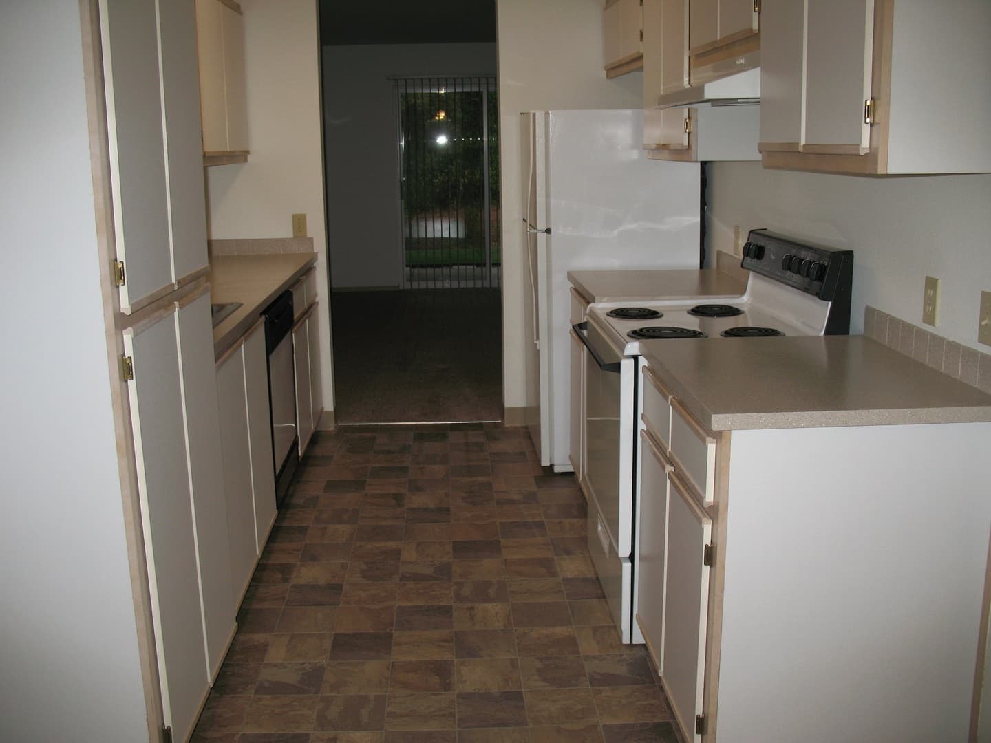 Salem Apartment: 3758 Mica View Court SE
