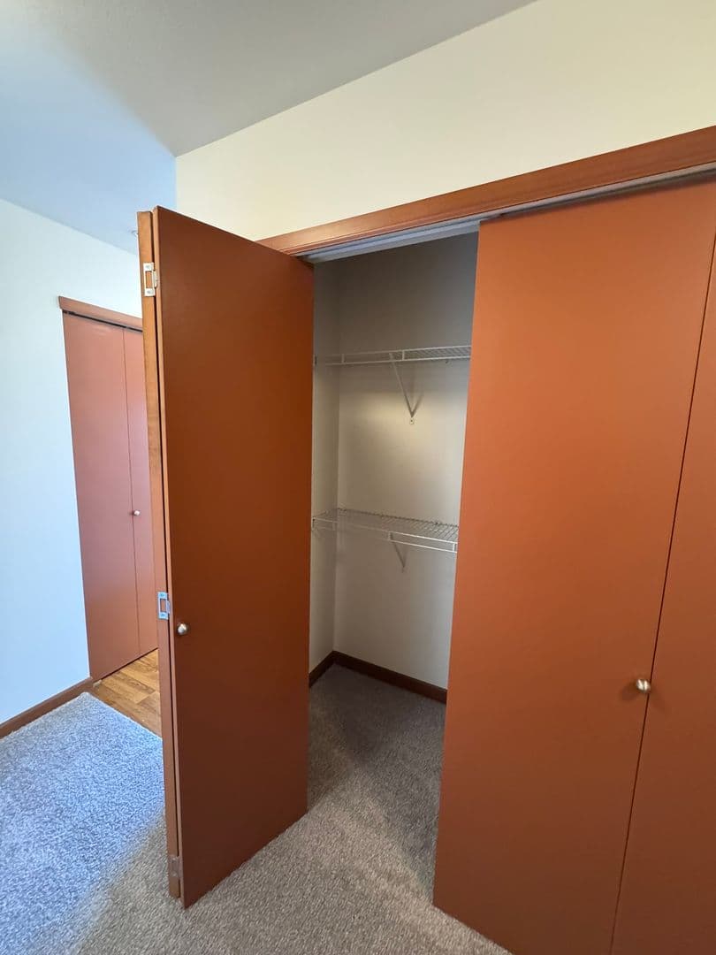 SeaTac Apartment: 21428 International Boulevard