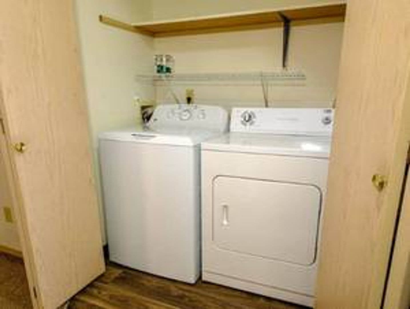 Salem Apartment: 3758 Mica View Court SE