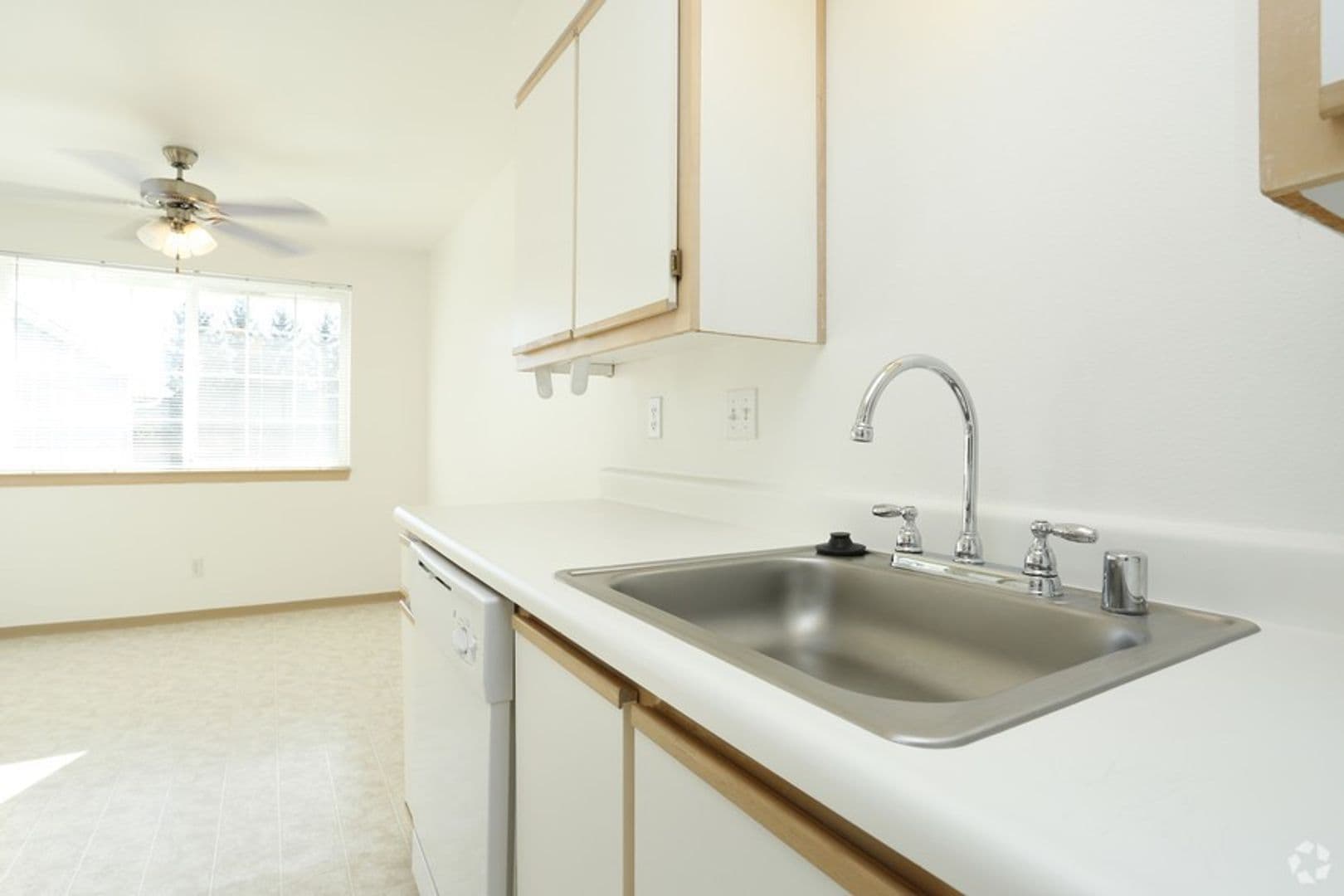 Bremerton Apartment: 4798 Parkhurst Lane NE