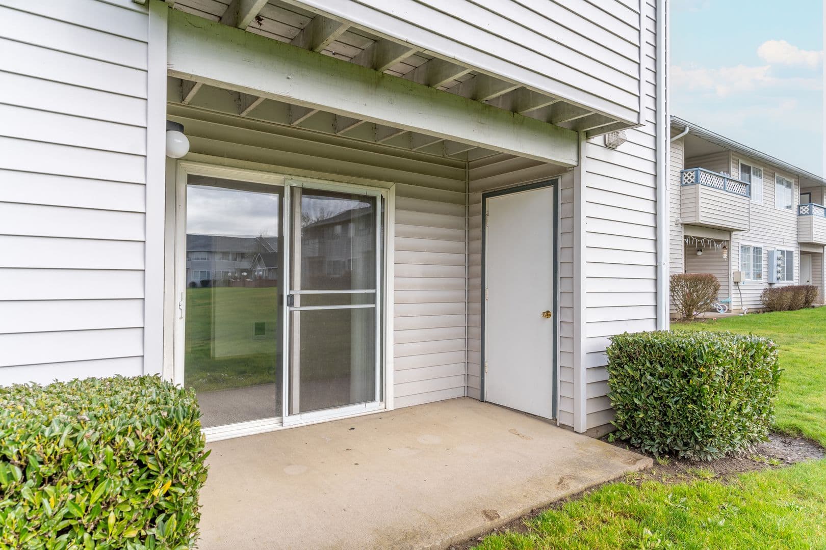 Albany Apartment: 1915 21st Avenue SE