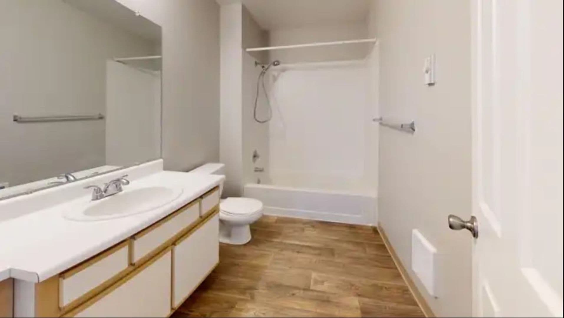 Bremerton Apartment: 4798 Parkhurst Lane NE