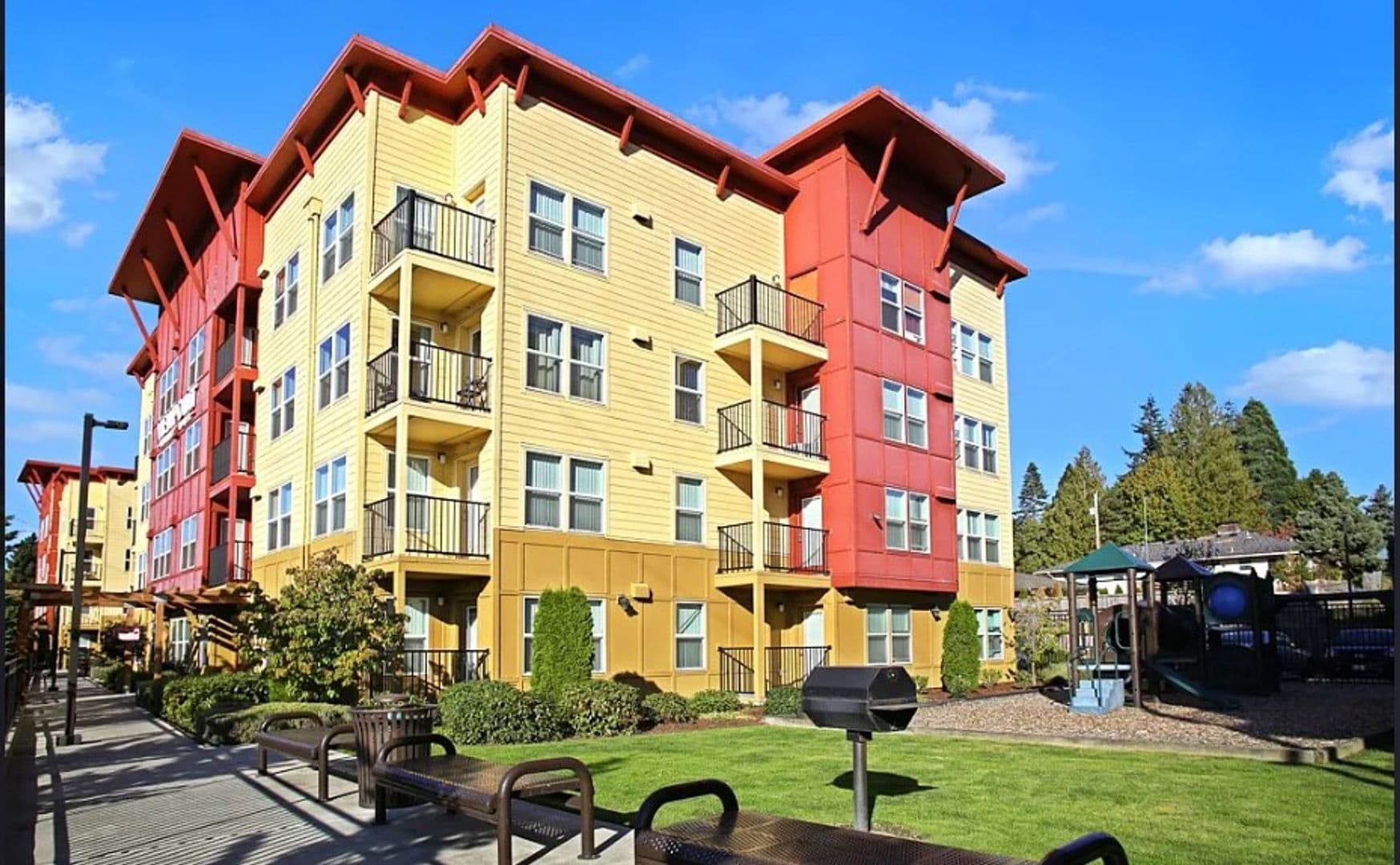 SeaTac Apartment: 21428 International Boulevard