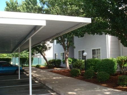 Albany Apartment: 1915 21st Avenue SE
