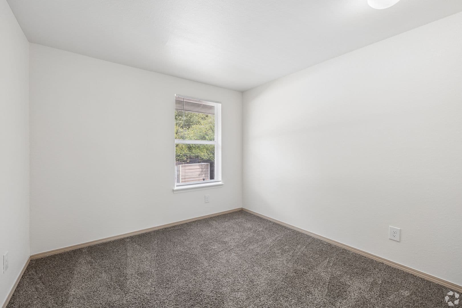 Salem Apartment: 3758 Mica View Court SE
