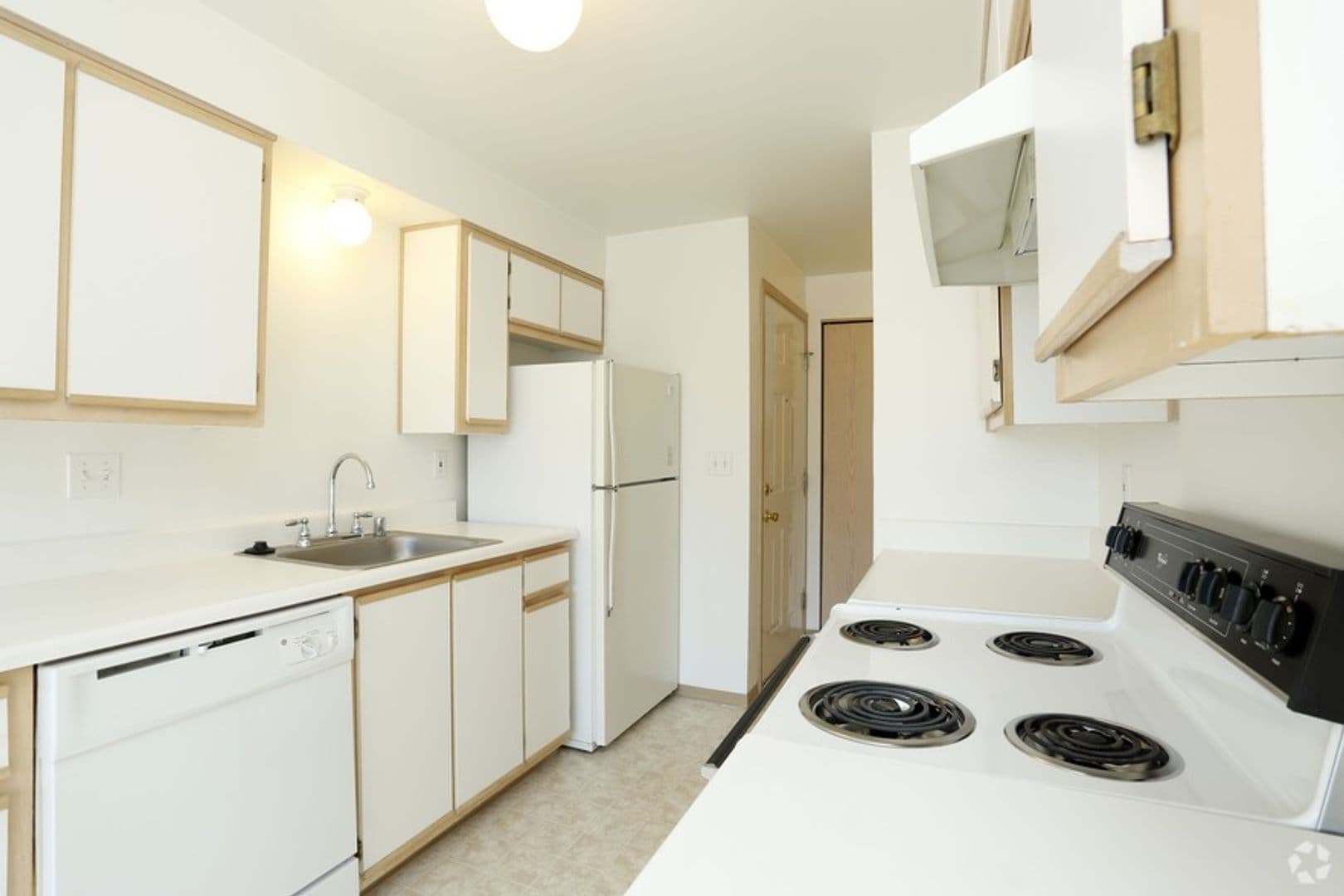 Bremerton Apartment: 4798 Parkhurst Lane NE
