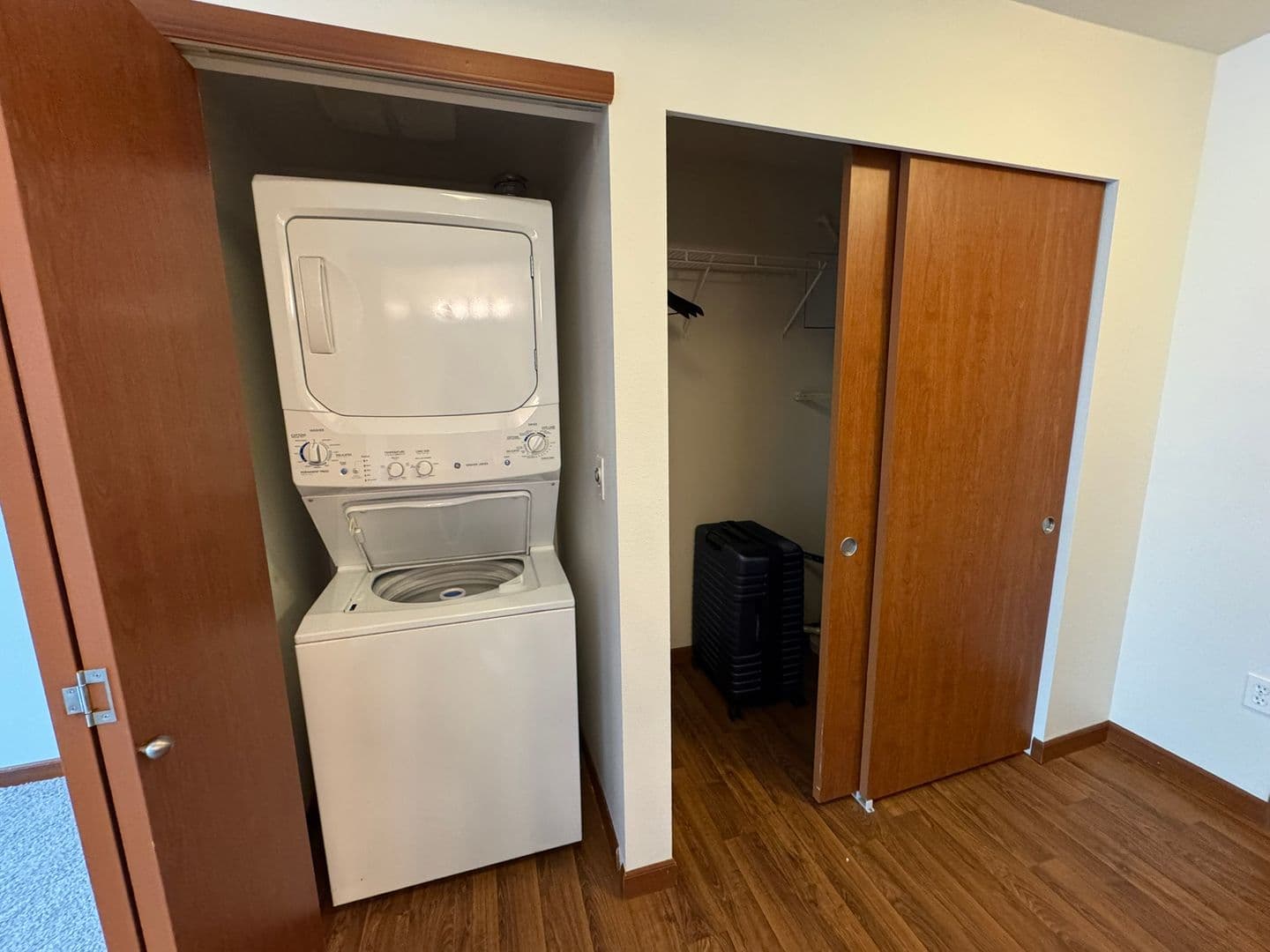 SeaTac Apartment: 21428 International Boulevard