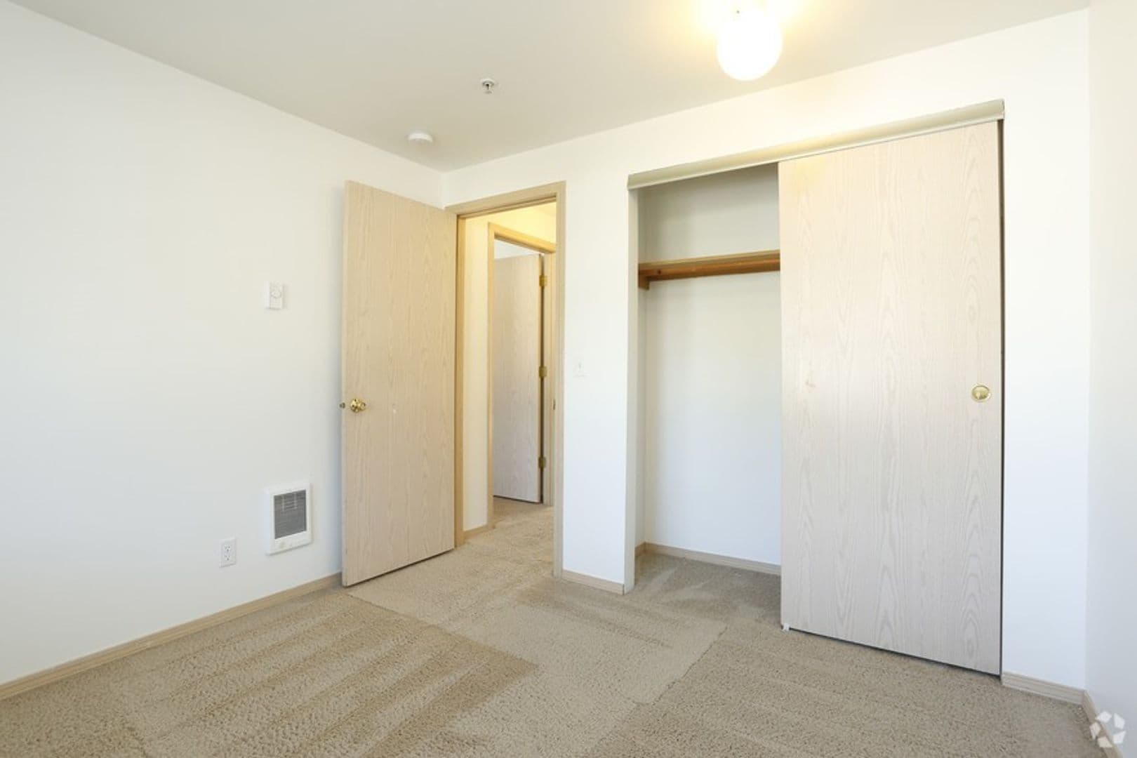 Bremerton Apartment: 4798 Parkhurst Lane NE