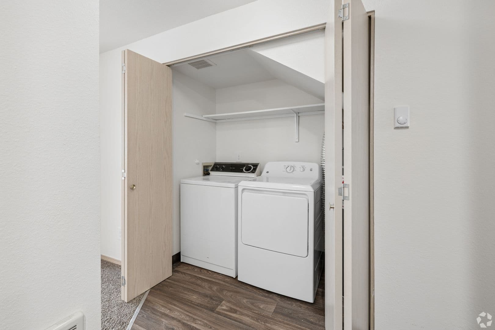 Salem Apartment: 3758 Mica View Court SE
