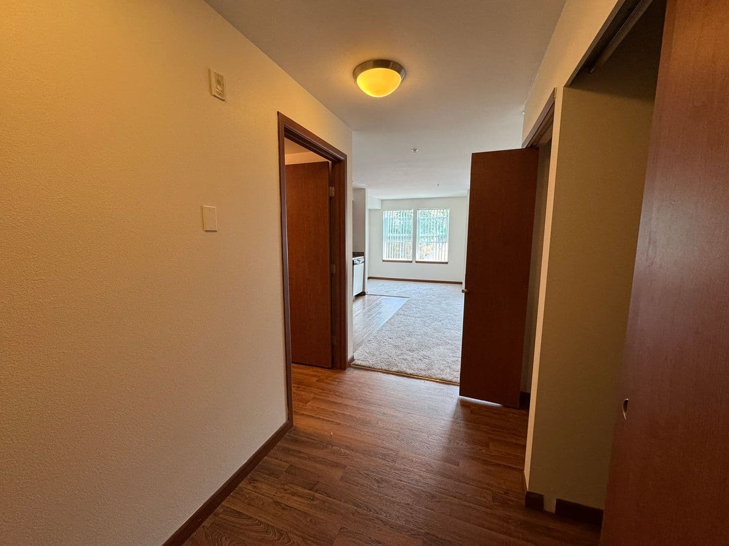 SeaTac Apartment: 21428 International Boulevard