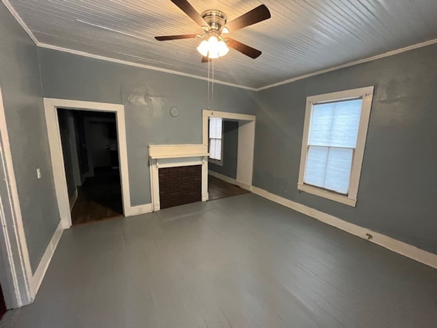 Kinston House: 305 Stough Al