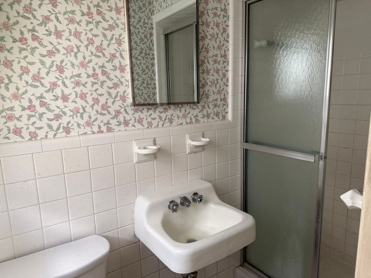 Kinston House: 2703 Sheryl Drive
