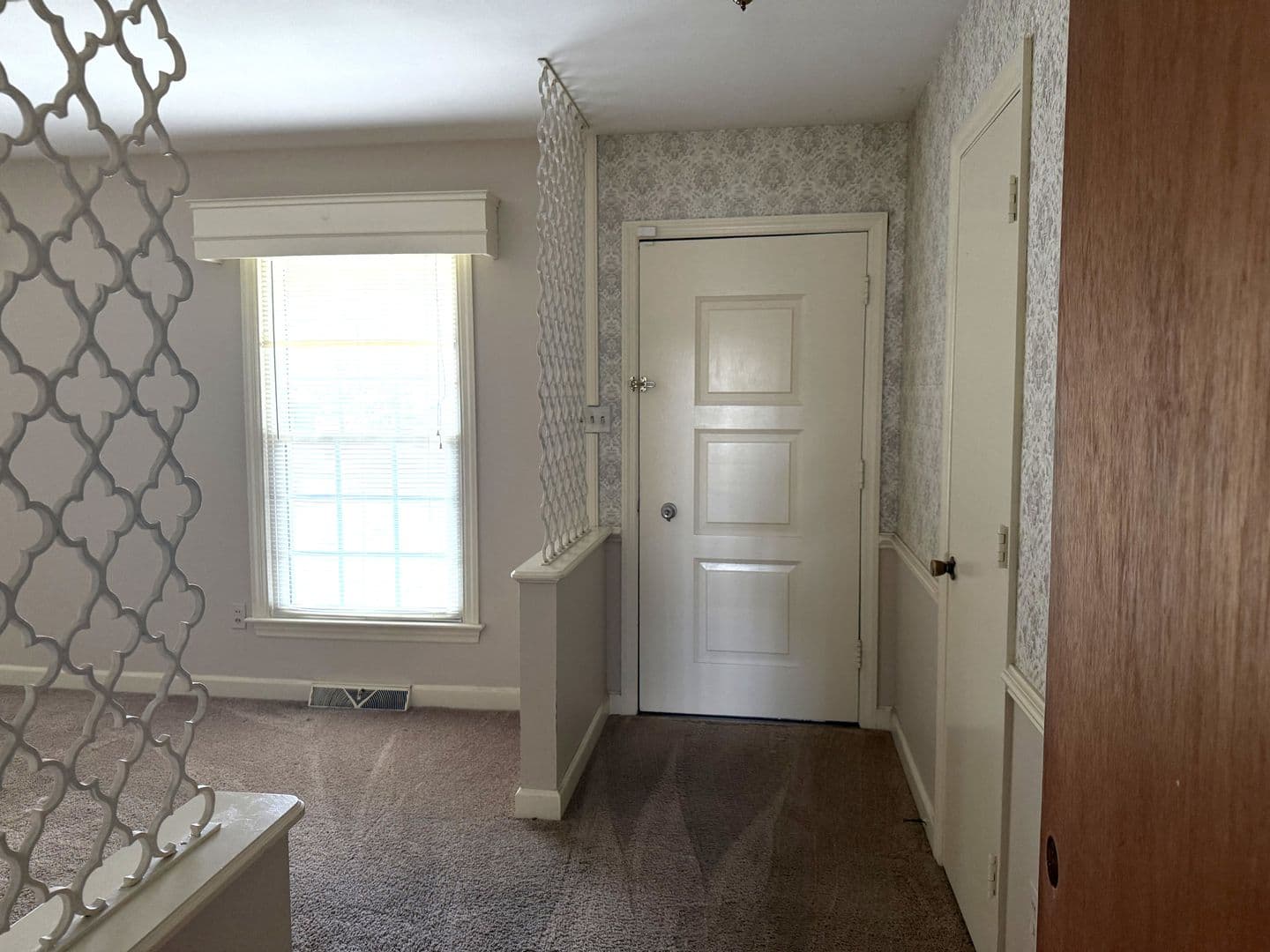 Kinston House: 2703 Sheryl Drive
