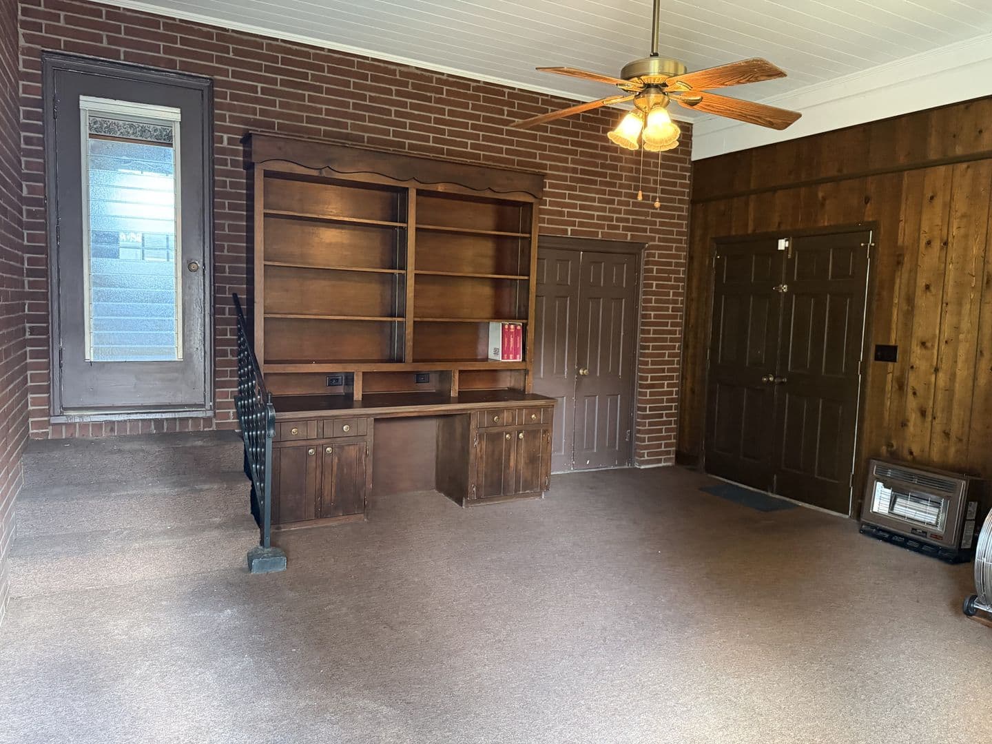 Kinston House: 2703 Sheryl Drive