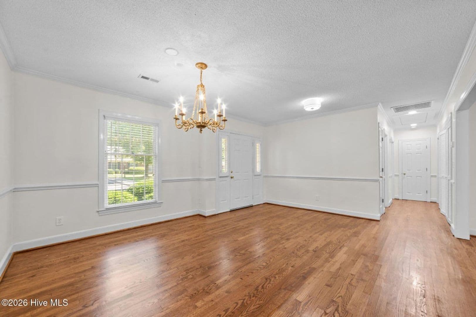 Kinstn House: 809 Greenbriar Road