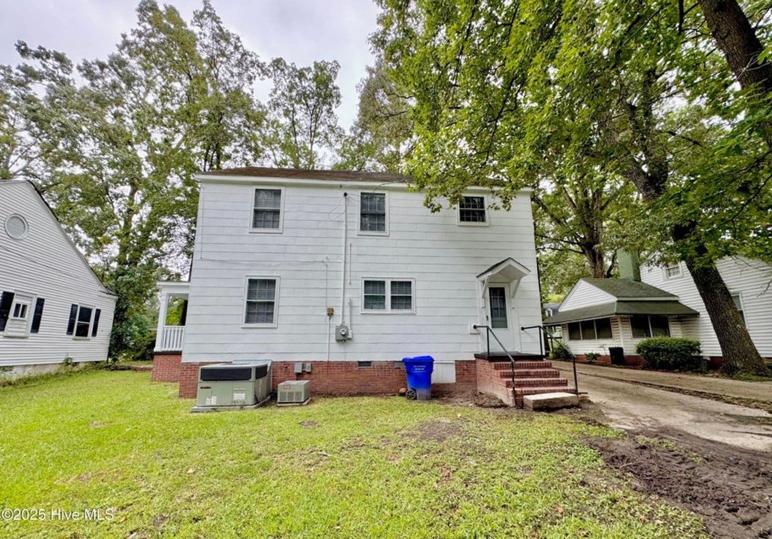 Kinston House: 306 Wilson Ave.
