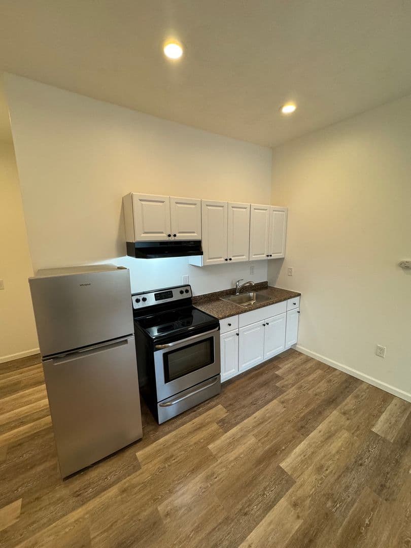McKeesport Apartment: 3403 Walnut Street