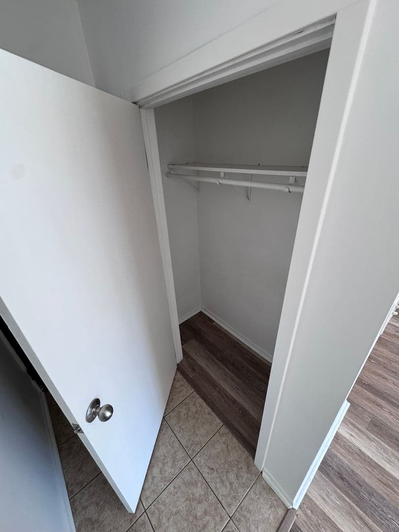 McKeesport Apartment: 604 Shaw Ave