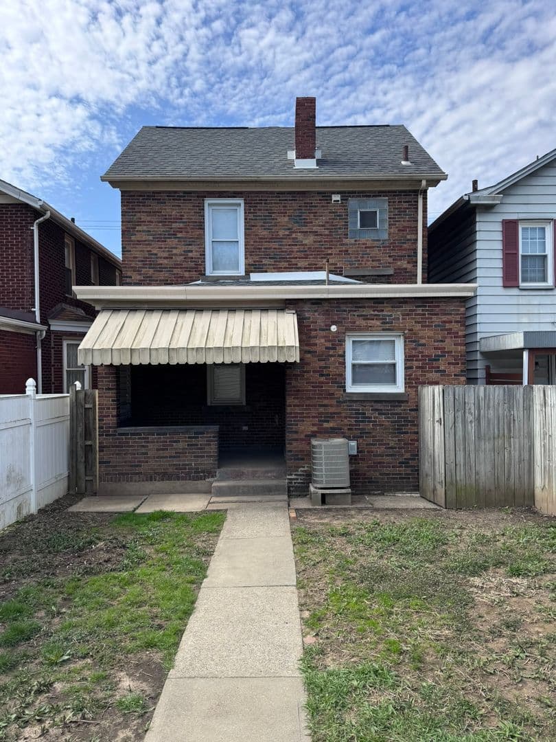 McKeesport House: 3211 Walnut Street