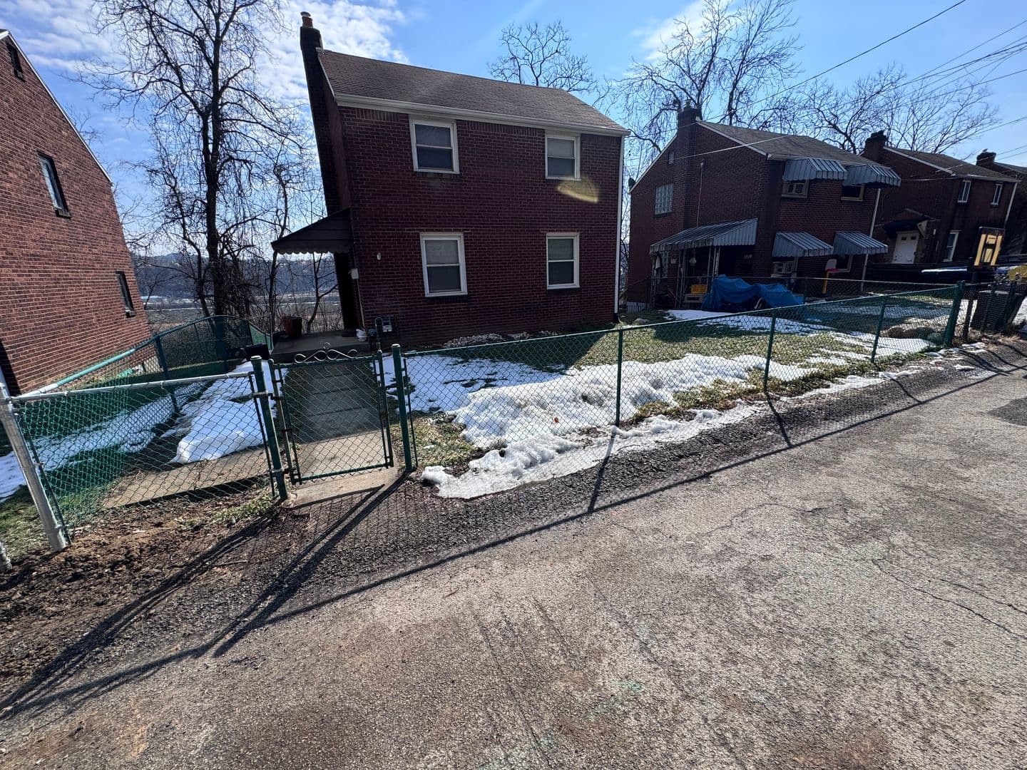 Duquesne House: 1017 Orchard Ct.