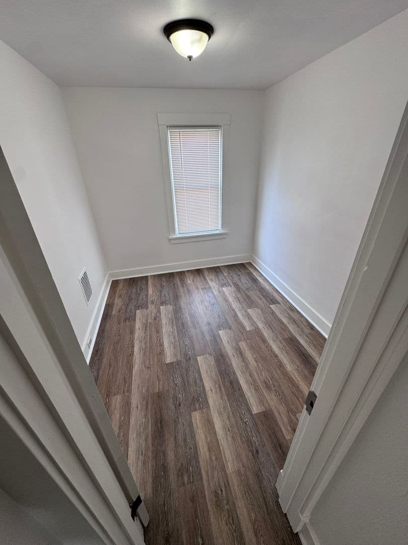 McKeesport House: 3211 Walnut Street