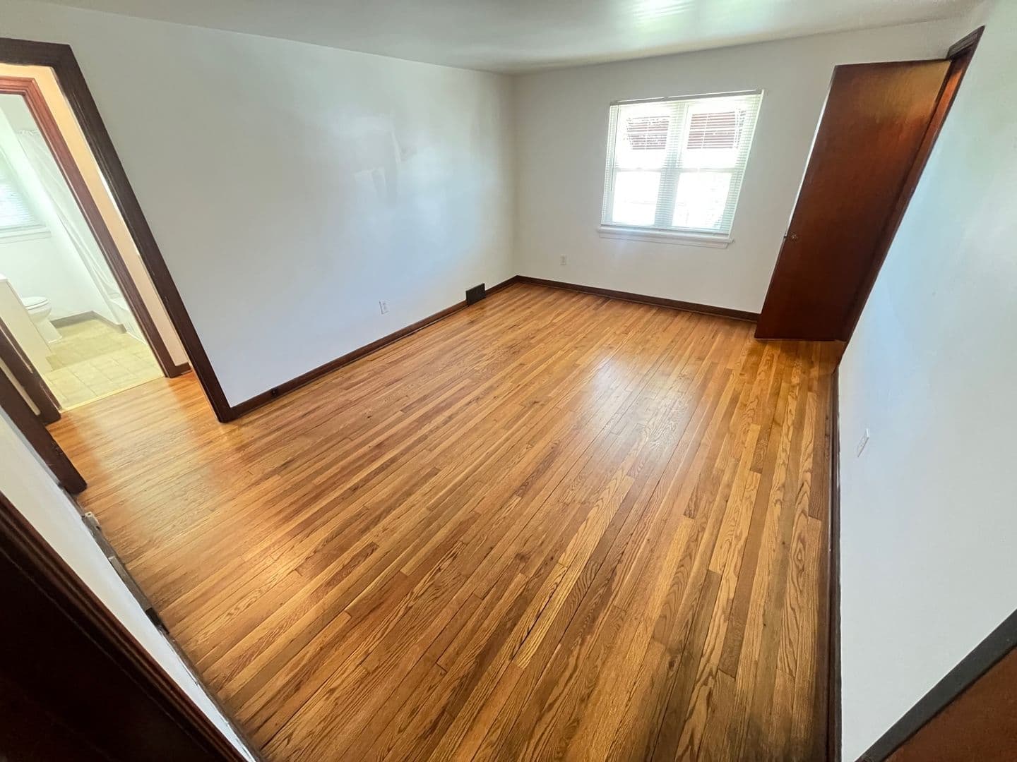 McKeesport Apartment: 1114-1116 Ohio Street