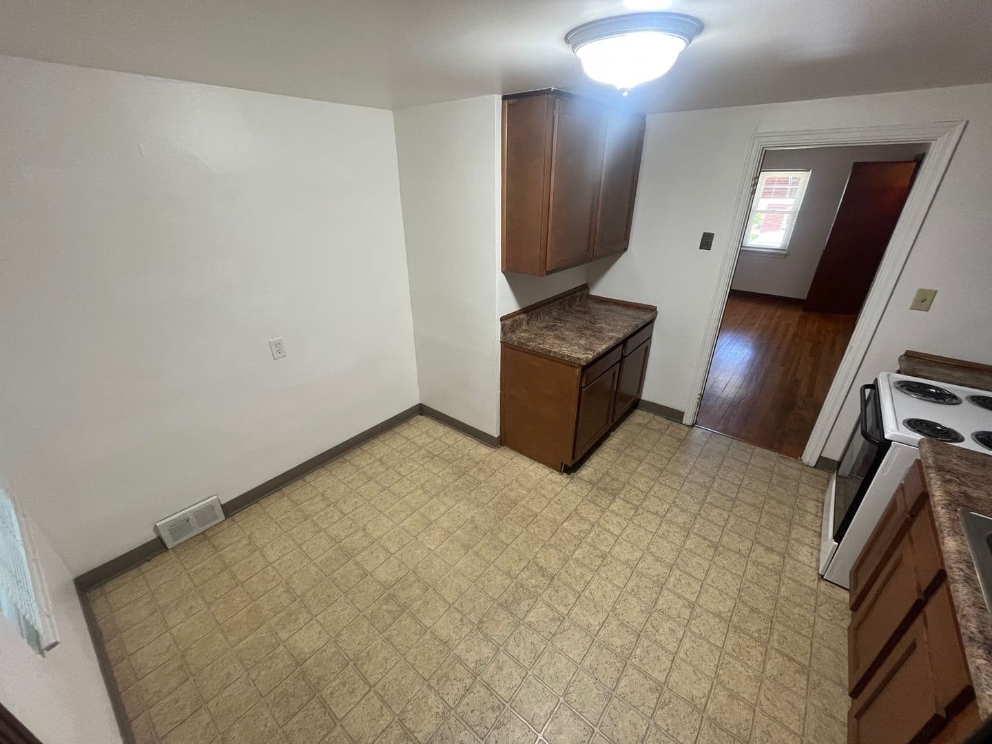 McKeesport Apartment: 1114-1116 Ohio Street