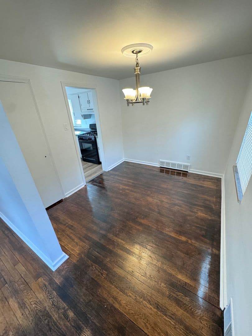Duquesne House: 1017 Orchard Ct.