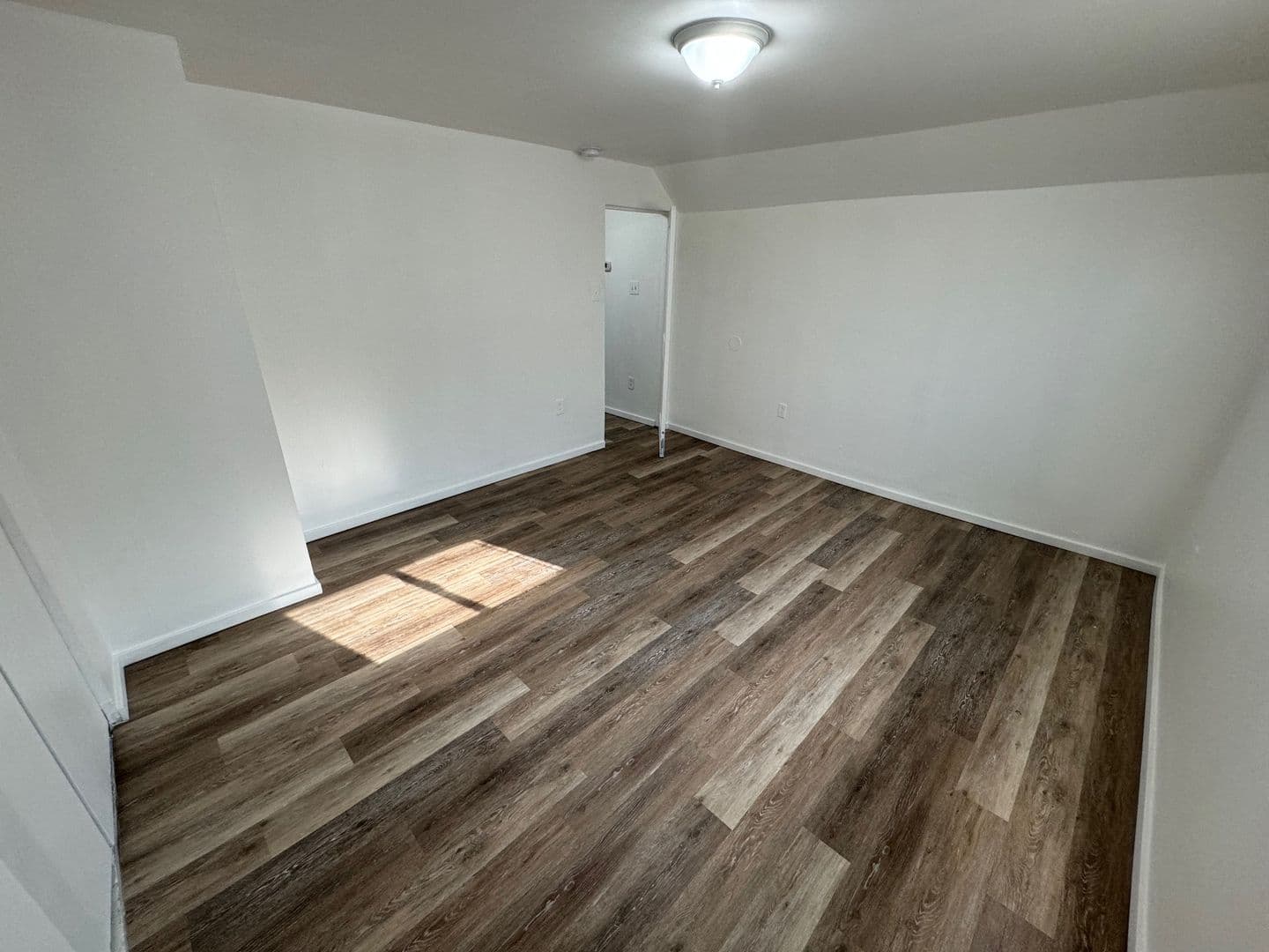 Clairton Apartment: 357 Mitchell Ave
