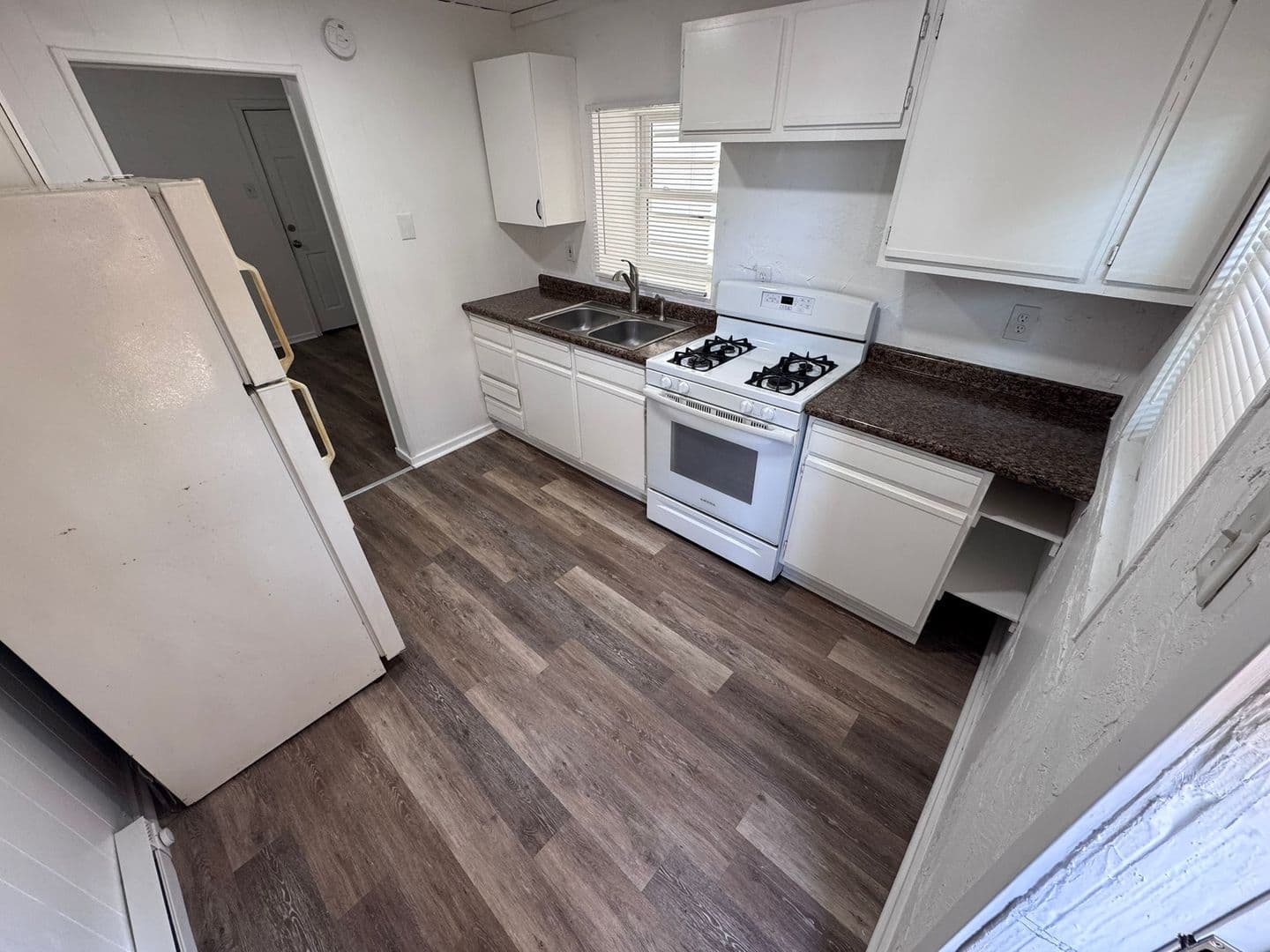 McKeesport Apartment: 2918 Walnut Street