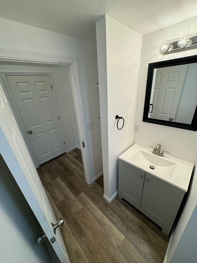 McKeesport Apartment: 3403 Walnut Street