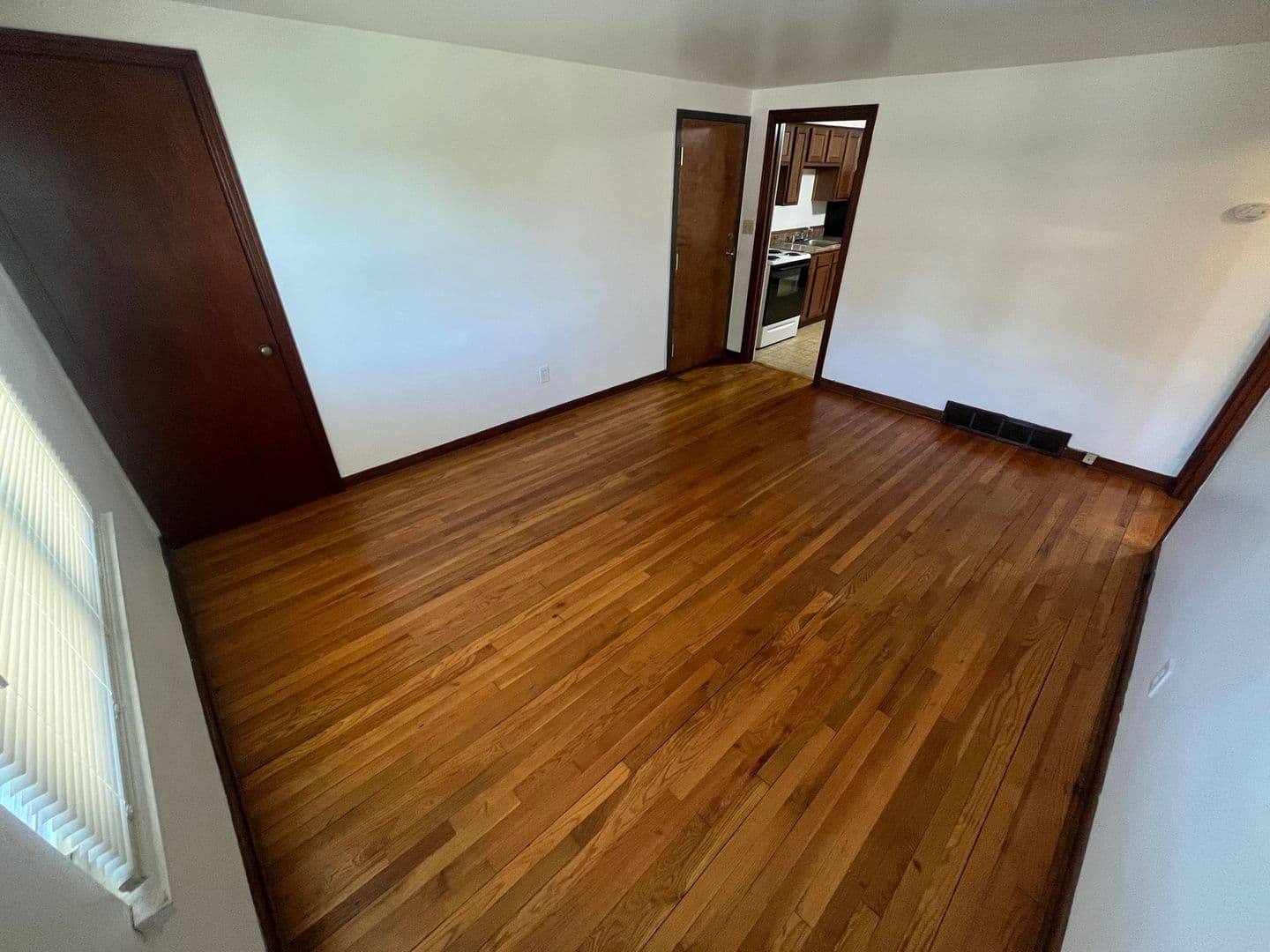 McKeesport Apartment: 1114-1116 Ohio Street